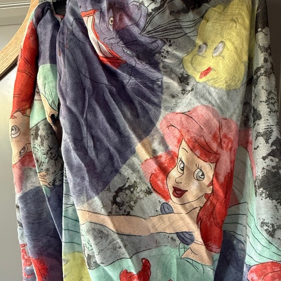 Disney Loungefly The Little Mermaid Characters Print Oblong Scarf, 72x44 (NWT) - Picture 10 of 14